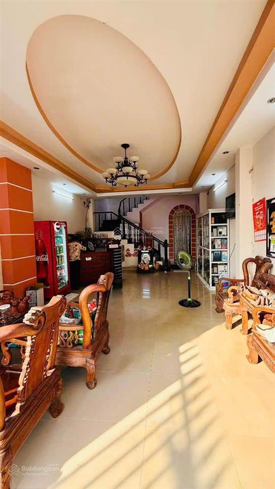 Mt võ thị hồi, nhà nghỉ 140m2, 5 tầng, 15 p, 15wc giá rẻ 9,9 tỷ, thu nhập 100 triệu