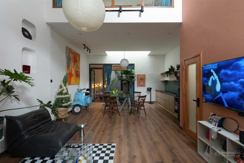 Nhà kts thiết kế đẹp vào ở ngay, hẻm ô tô, 3pn, 3wc, gần ngã tư hóc môn chỉ 5,29 tỷ