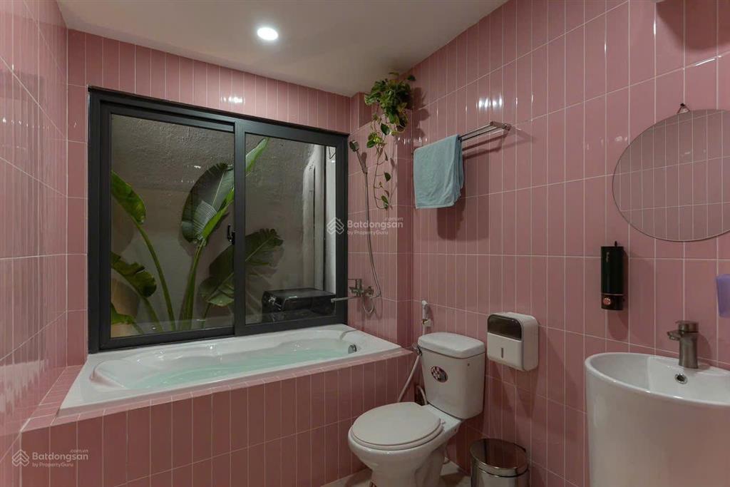 Nhà kts thiết kế đẹp vào ở ngay, hẻm ô tô, 3pn, 3wc, gần ngã tư hóc môn chỉ 5,29 tỷ