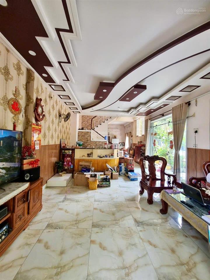 Ngay tô ký, nhỉnh 8 tỷ nhà đẹp 3 tầng khu dân cư tanimex, đường nhựa 10m, ở hoặc vp công ty