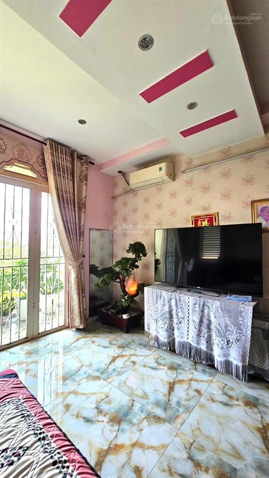 Ngay tô ký, nhỉnh 8 tỷ nhà đẹp 3 tầng khu dân cư tanimex, đường nhựa 10m, ở hoặc vp công ty