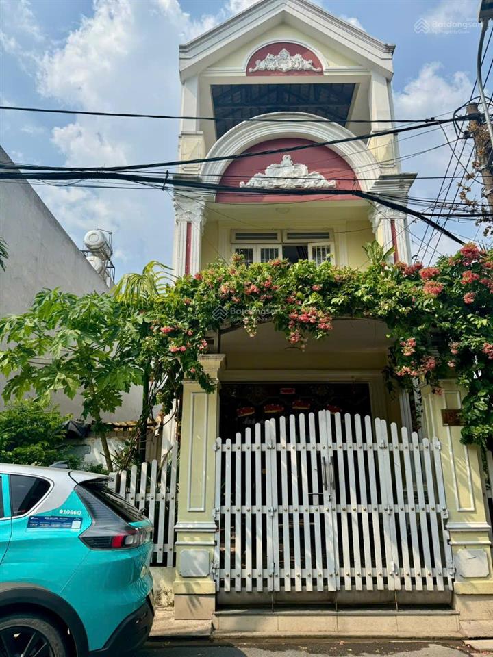 Ngay tô ký, nhỉnh 8 tỷ nhà đẹp 3 tầng khu dân cư tanimex, đường nhựa 10m, ở hoặc vp công ty