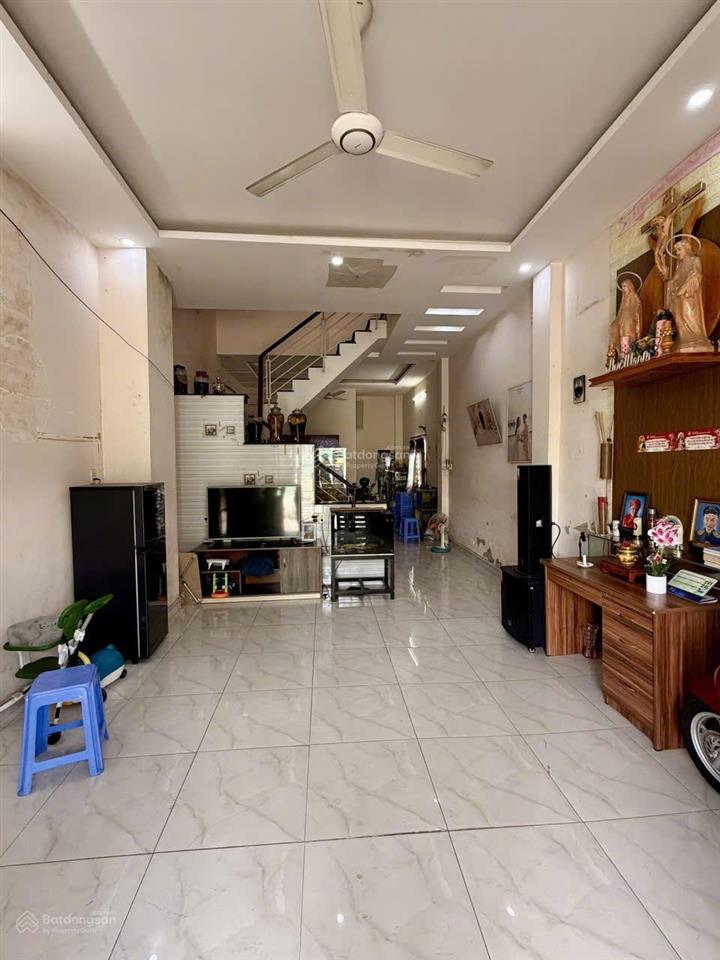 9 tỷ  dt lớn 306m2, thổ cư, ngang đẹp 8m, 3 tầng, đường ô tô, thu nhập 20 triệu, phan văn hớn hm