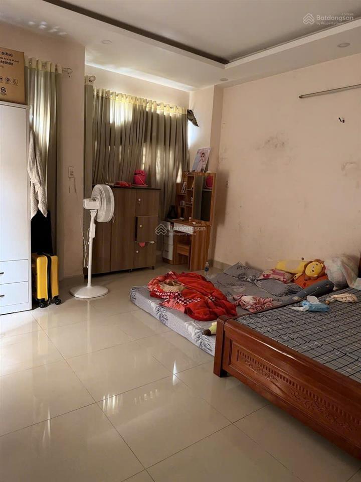 9 tỷ  dt lớn 306m2, thổ cư, ngang đẹp 8m, 3 tầng, đường ô tô, thu nhập 20 triệu, phan văn hớn hm