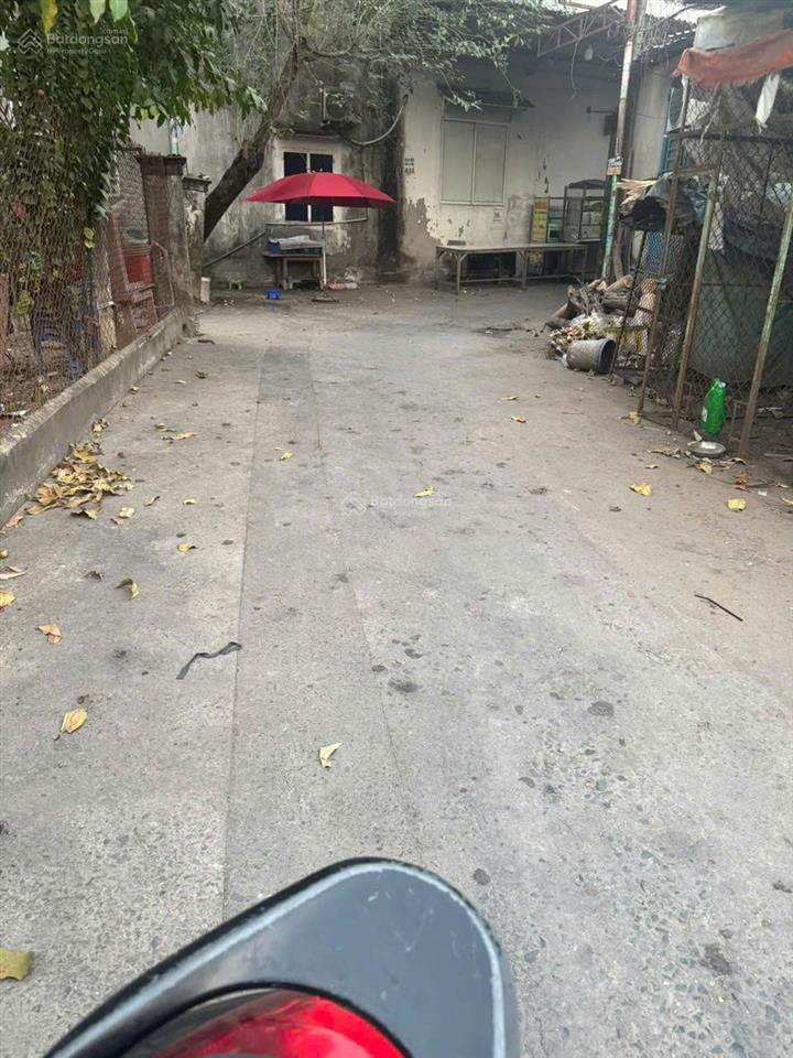 Giá tốt 20 triệu/m2 thổ cư, dt lớn 400m2, 8 tỷ hẻm xe tải, cách đường nguyễn văn bứa 10m