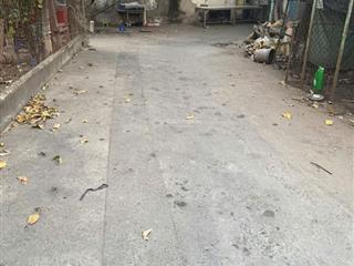 Giá tốt 20 triệu/m2 thổ cư, dt lớn 400m2, 8 tỷ hẻm xe tải, cách đường nguyễn văn bứa 10m