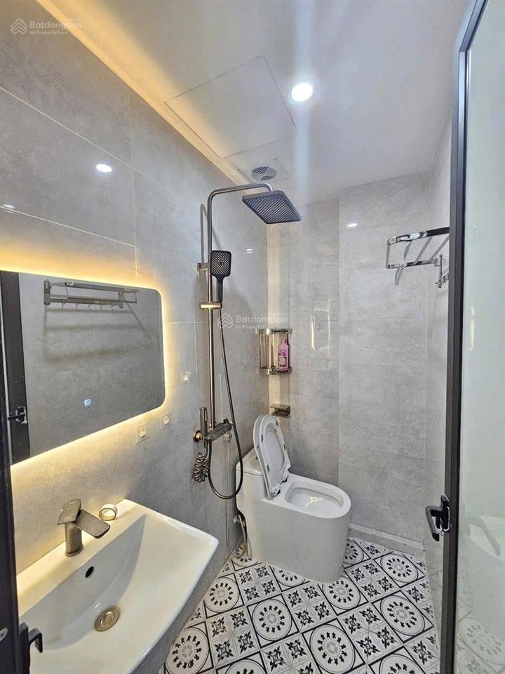 Nhà riêng ô tô tránh 34,1m2 long châu
