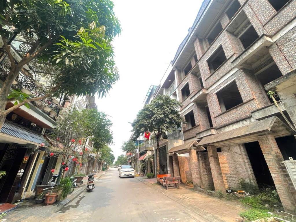 Lk4  63 lộc ninh giá tốt khu vực. khu vực đáng sống chúc sơn chương mỹ