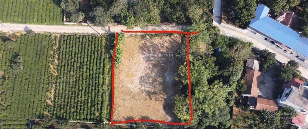 936m2 đất phân được 9 lô giá chỉ 7tr 1m đường thông ô tô tránh
