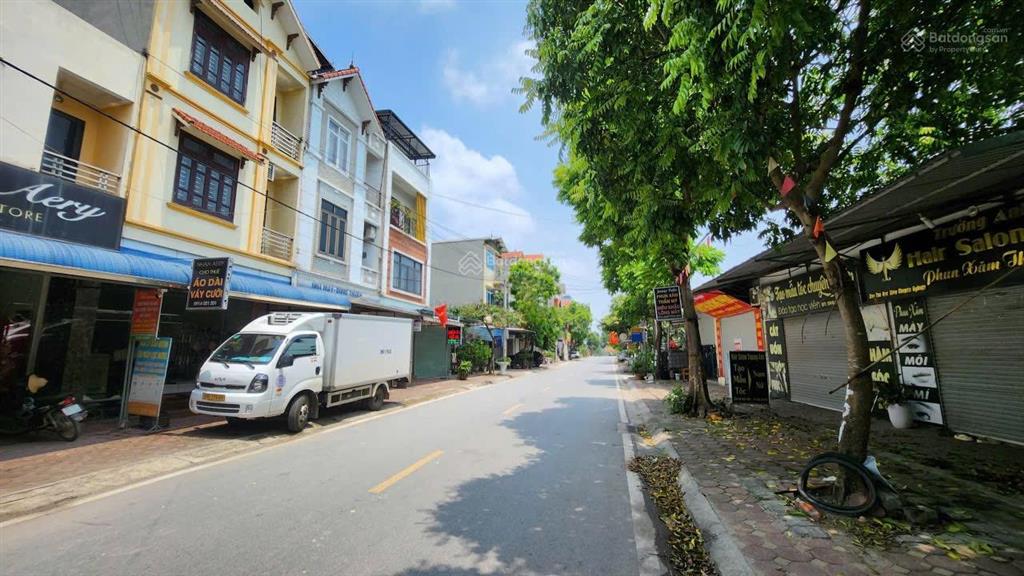 50m mặt kinh doanh chúc sơn buôn bán sầm uất