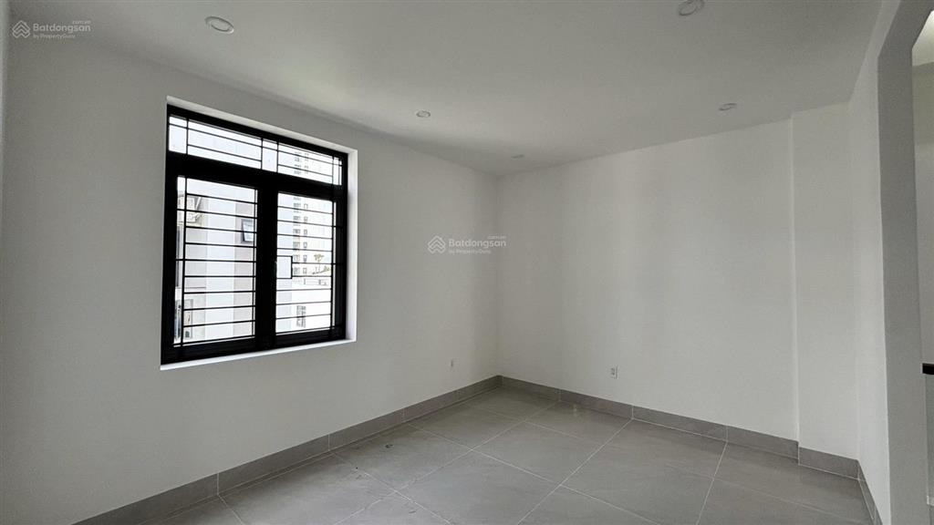 Cho thuê nhà mặt đường nguyễn văn hưởng, nhà mới, giá thuê rẻ