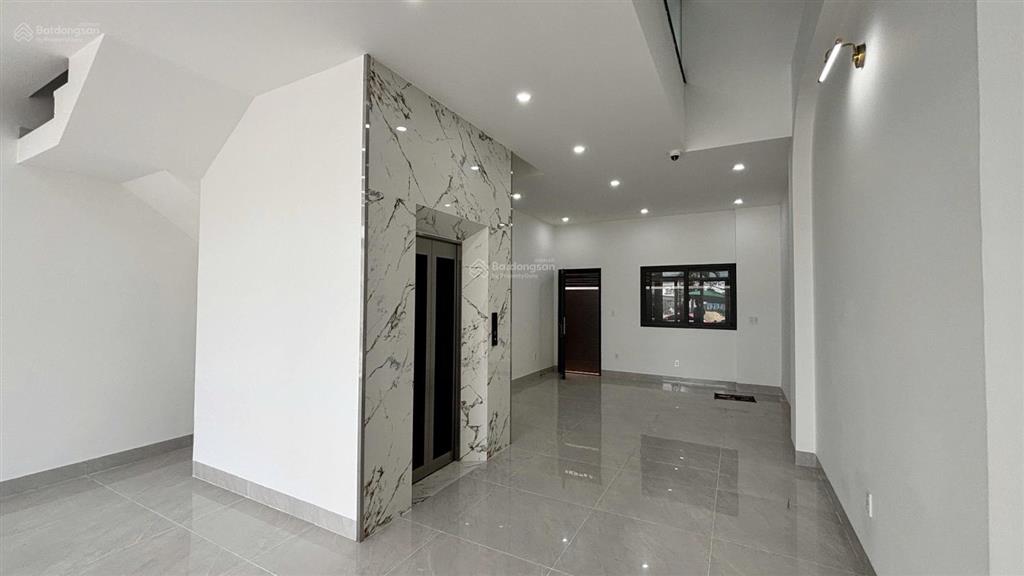 Cho thuê nhà mặt đường nguyễn văn hưởng, nhà mới, giá thuê rẻ