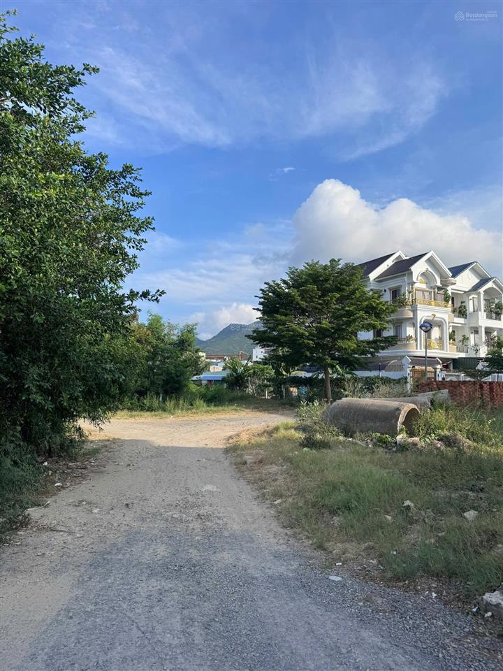 Bán lô góc kđt mới phước long , phường nam nha trang