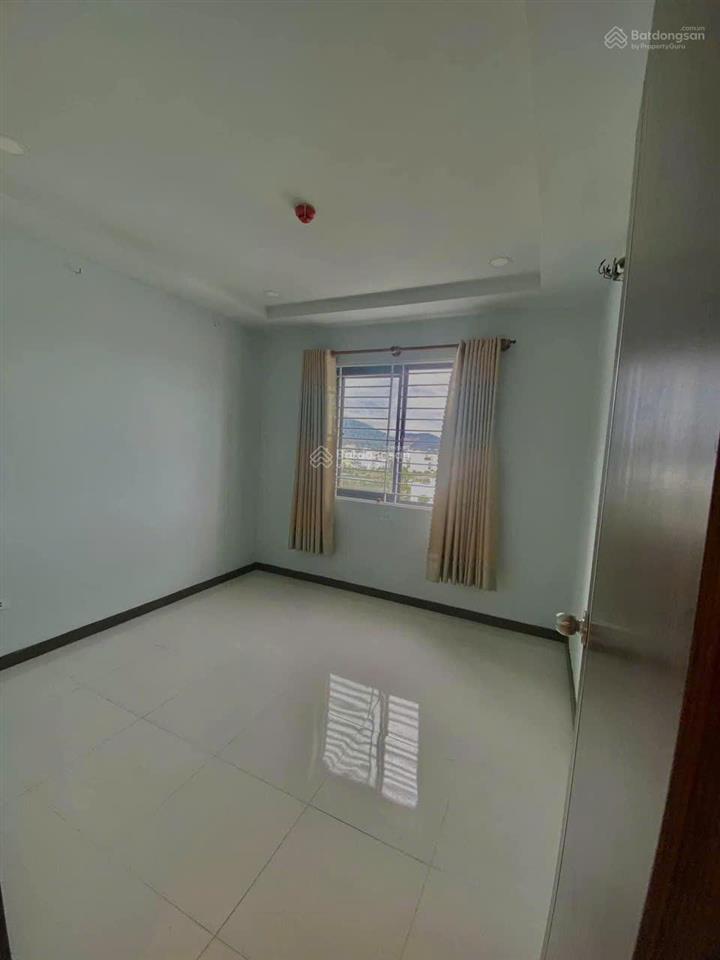 Chủ hạ giá bán nhanh căn hộ ct3 tầng cao hud phước long