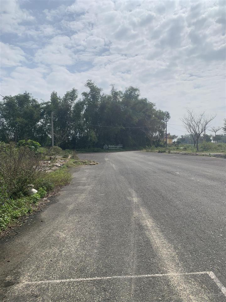 Kđt số 4 đường 27m, view công viên, giá hợp lý.