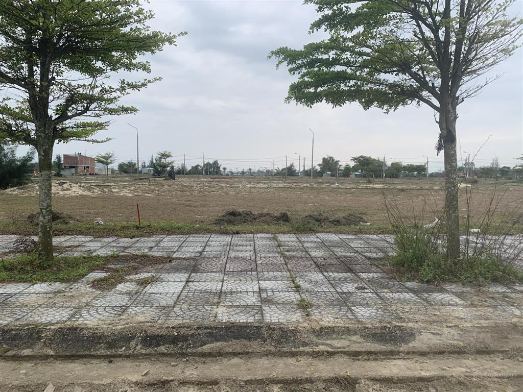 Bán đất biển kđt seaview, dt 120m2, đường 10,5m, giá đầu tư.