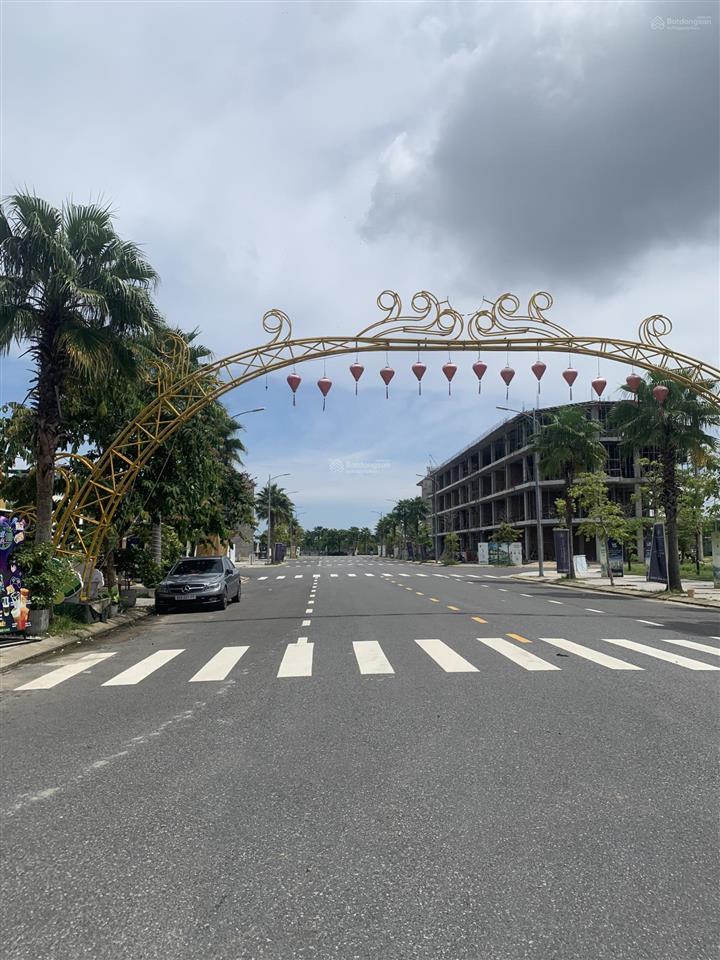 Royal thanh hà tiềm năng hiếm có của hội an. 1 lô hiếm có giá thấp hơn giá sàn.