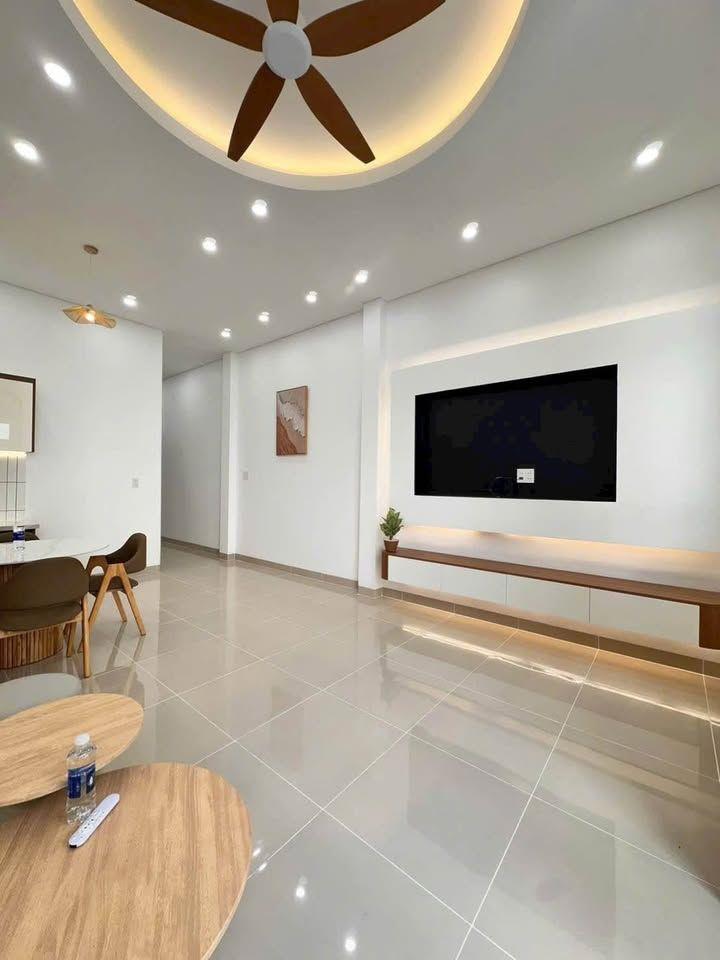 Nhà khu gần Uyên Hưng Tân Uyên