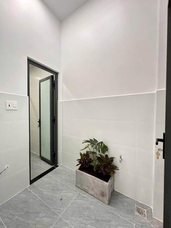 Nhà khu gần Uyên Hưng Tân Uyên