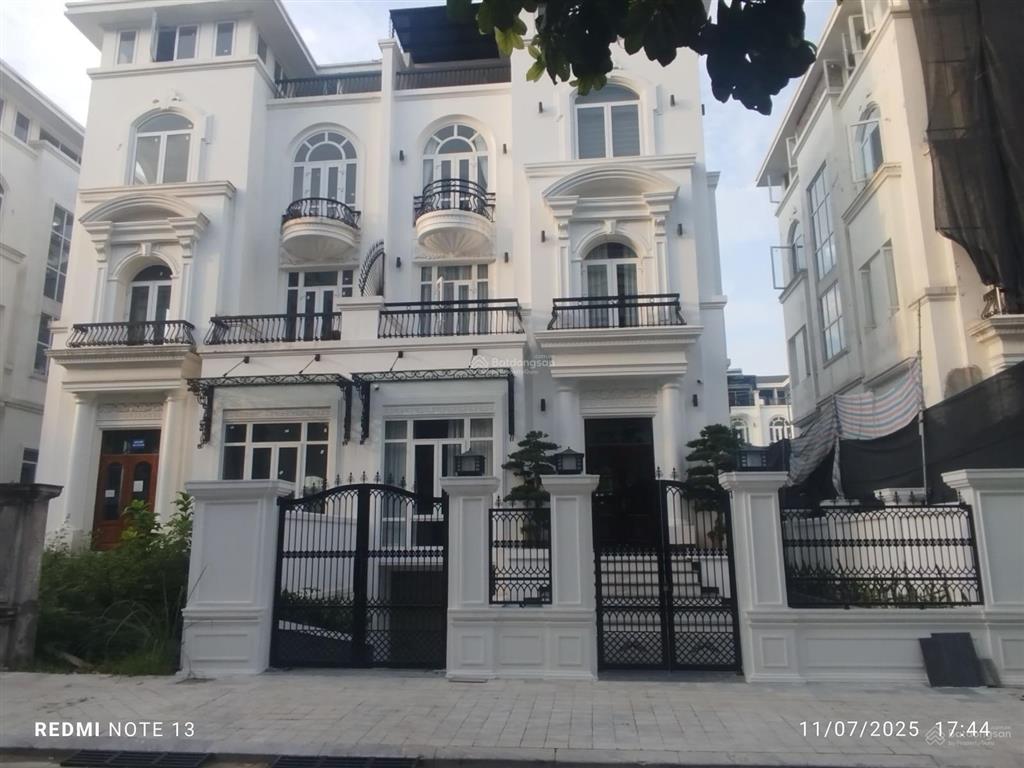 Cho thuê nhà liền kề louis city đại mỗ, phường đại mỗ, quận nam từ liêm, gia 28tr .dt 105m