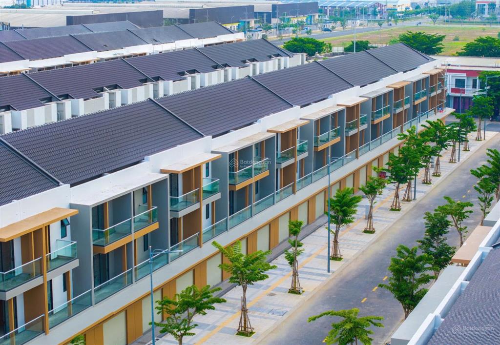 Nhà phố thương mại chỉ 3,5tỷ/căn
