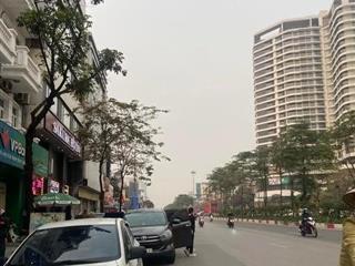 BÁN TOÀ VĂN PHÒNG NGUYỄN HOÀNG 120M 10 TẦNG THANG MÁY 68 TỶ