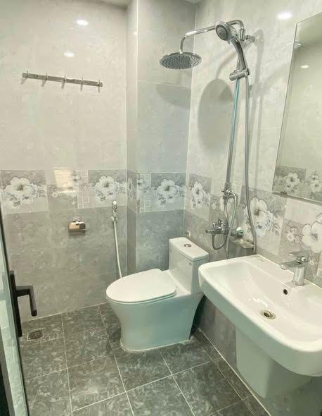 BÁN GẤP NHÀ HỒ TÙNG MẬU 45M-5 TẦNG DÂN XÂY Ở LUÔN 8 TỶ