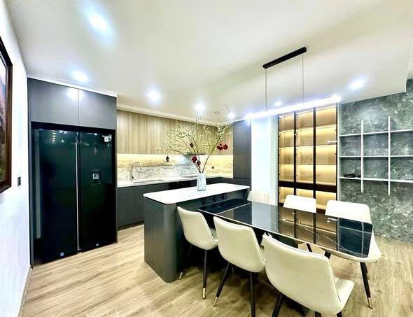 Bán gấp CC cao cấp DOLPHIN PLAZA trung tâm mỹ đình 74m chỉ 6 tỷ