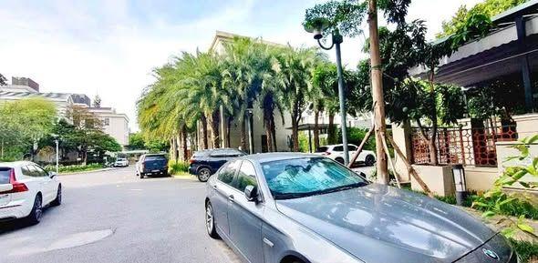 BÁU VẬT NỘI ĐÔ - BIỆT THỰ TỪ LIÊM 135M-5 TẦNG VỀ Ở LUÔN  FULL NỘI THẤT 40 tỷ