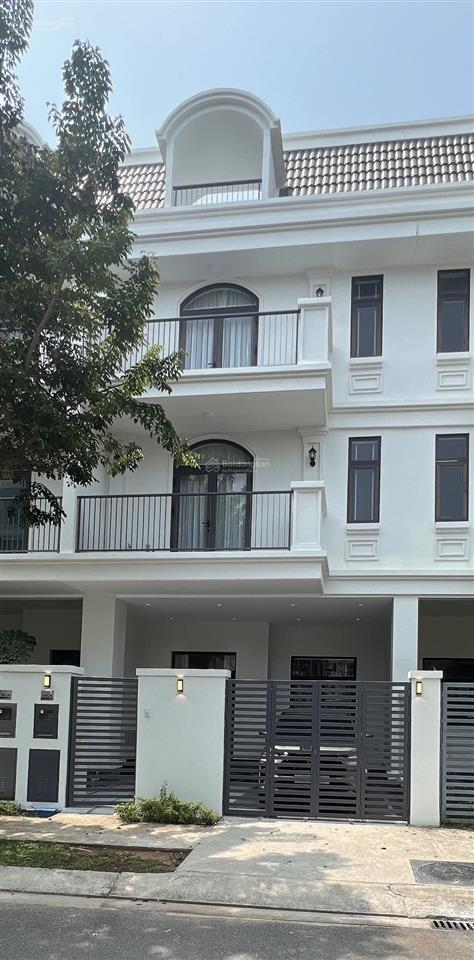Cho thuê nhà phố vườn la vida residences, nội thất mới 100%, nhà hướng đông nam mát mẻ