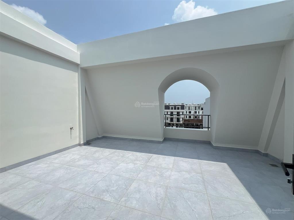 Cho thuê nhà phố vườn la vida residences, nội thất mới 100%, nhà hướng đông nam mát mẻ