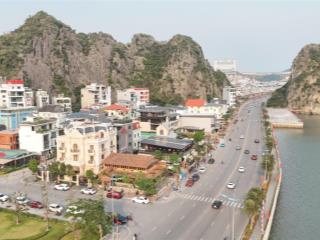 Cắt lỗ sâu đất biệt thự trung tâm công viên lán bè hạ long