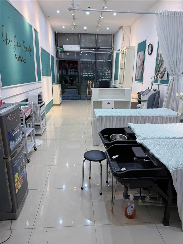 Cho thuê mặt bằng kinh doanh siêu đẹp tại khu nhà ở 90 nguyễn tuân  thanh xuân