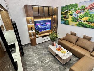 Chỉ 5.x tỷ có ngay nhà lô góc 2 thoáng, sổ đỏ vuông vắn, mặt tiền kinh doanh, ô tô đỗ cửa