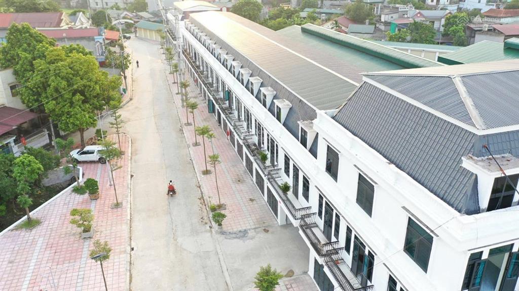 Bán gấp 02 căn nhà liền kề (đường rộng 8m) tại thị trấn thanh ba, tỉnh phú thọ giá 1,1 tỷ/căn