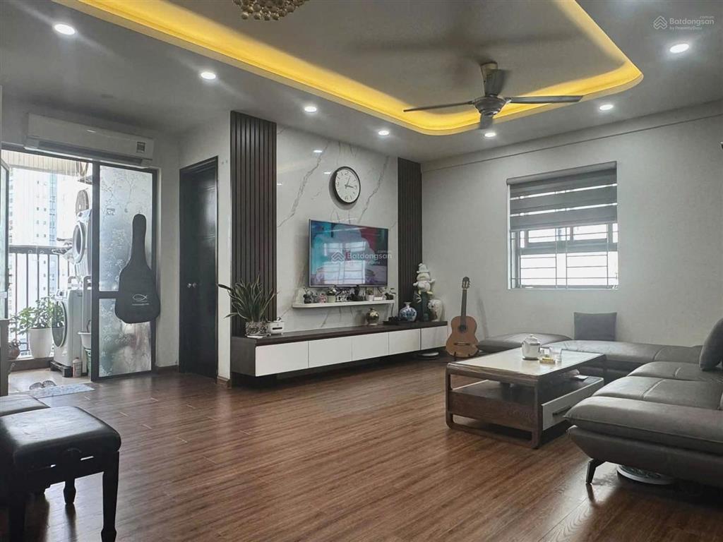 Chung cư ricecity linh đàm, hoàng liệt, hà nội 4,95 tỷ căn góc 70m sổ đỏ, đủ nội thất vào ở ngay