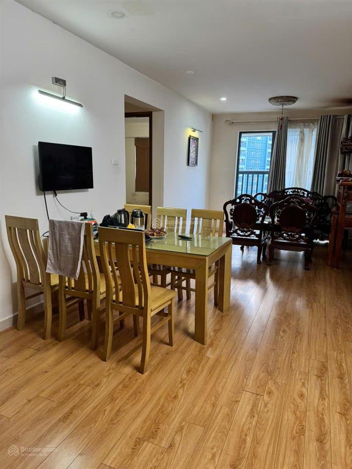 Căn 80m2 sổ đỏ 5,56 tỷ nội thất cao cấp, vào ở luôn chung cư d2ct2 linh đàm, hoàng liệt, hà nội