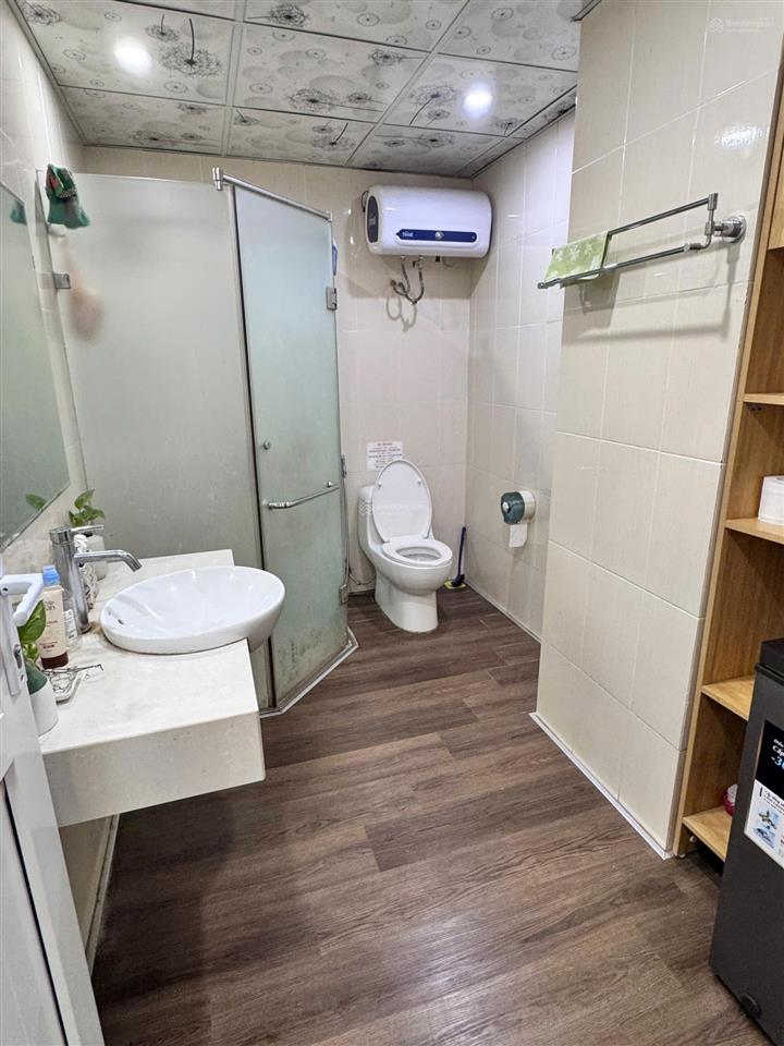 Căn 60m sổ đỏ 3,85 tỷ đầy đủ nội thất mới vào ở luôn tại chung cư đại kim bulding hoàng mai, hà nội