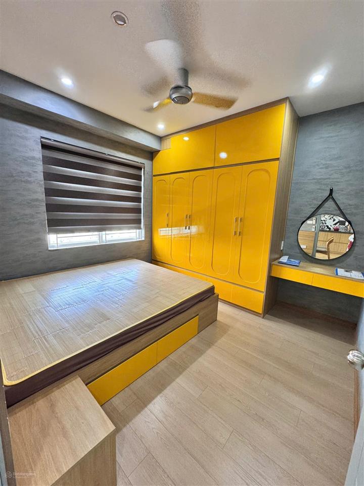 Căn 60m sổ đỏ 3,85 tỷ đầy đủ nội thất mới vào ở luôn tại chung cư đại kim bulding hoàng mai, hà nội