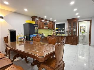 Nhà đẹp  ở ngay  đặng lộ  giáp quận 10  81m2  5tầng  6pn  giá 14,5tỷ  0949 351 *** mr toản