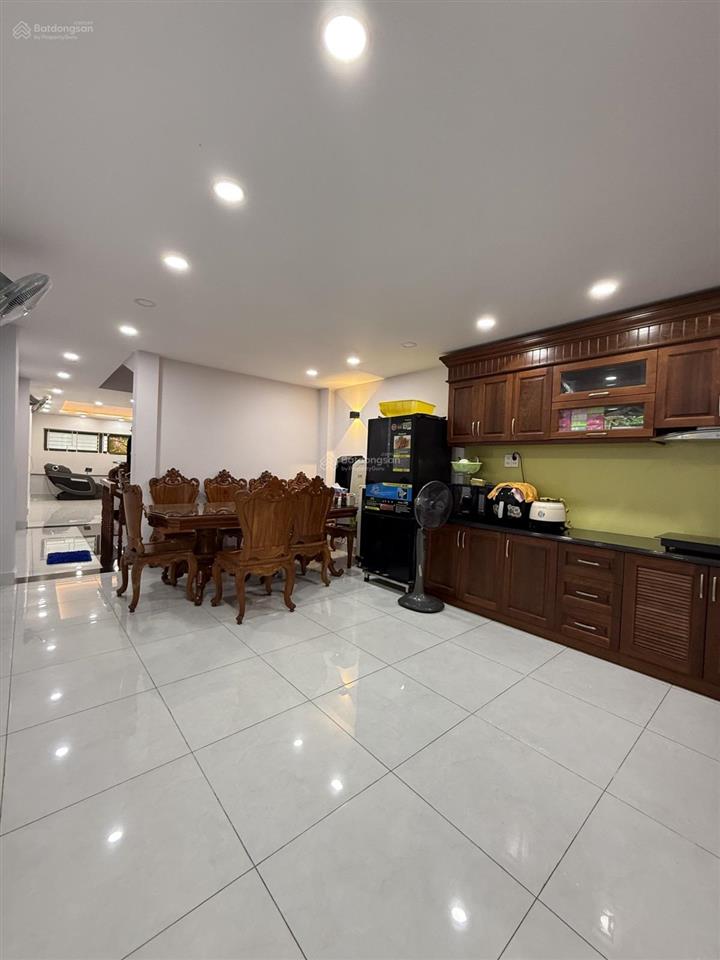 Nhà đẹp  ở ngay  đặng lộ  giáp quận 10  81m2  5tầng  6pn  giá 14,5tỷ  0949 351 *** mr toản