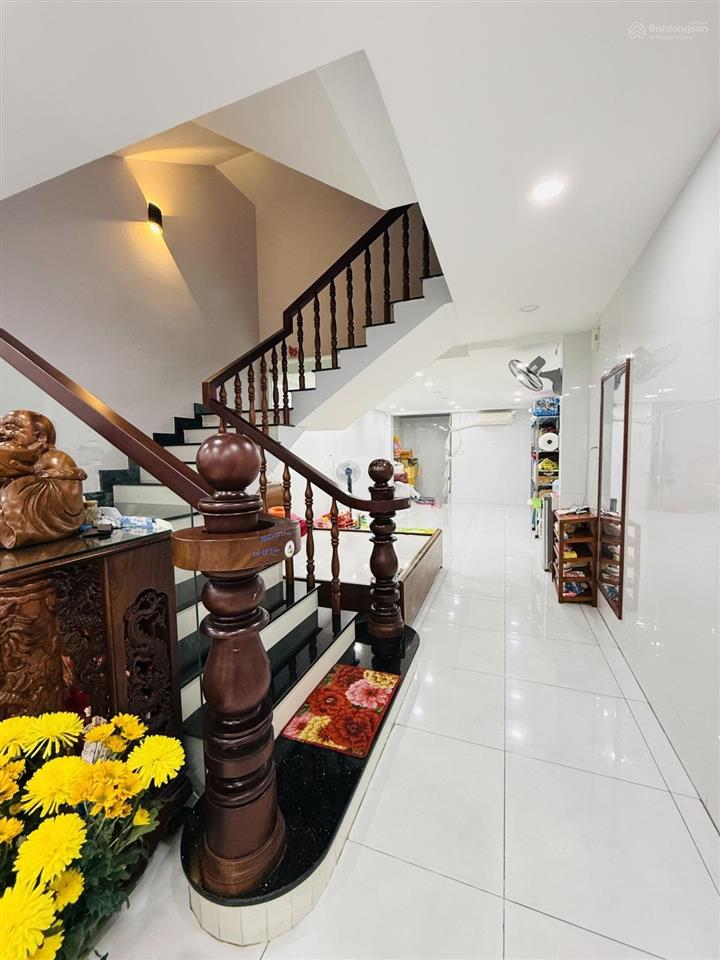 Nhà đẹp  ở ngay  đặng lộ  giáp quận 10  81m2  5tầng  6pn  giá 14,5tỷ  0949 351 *** mr toản