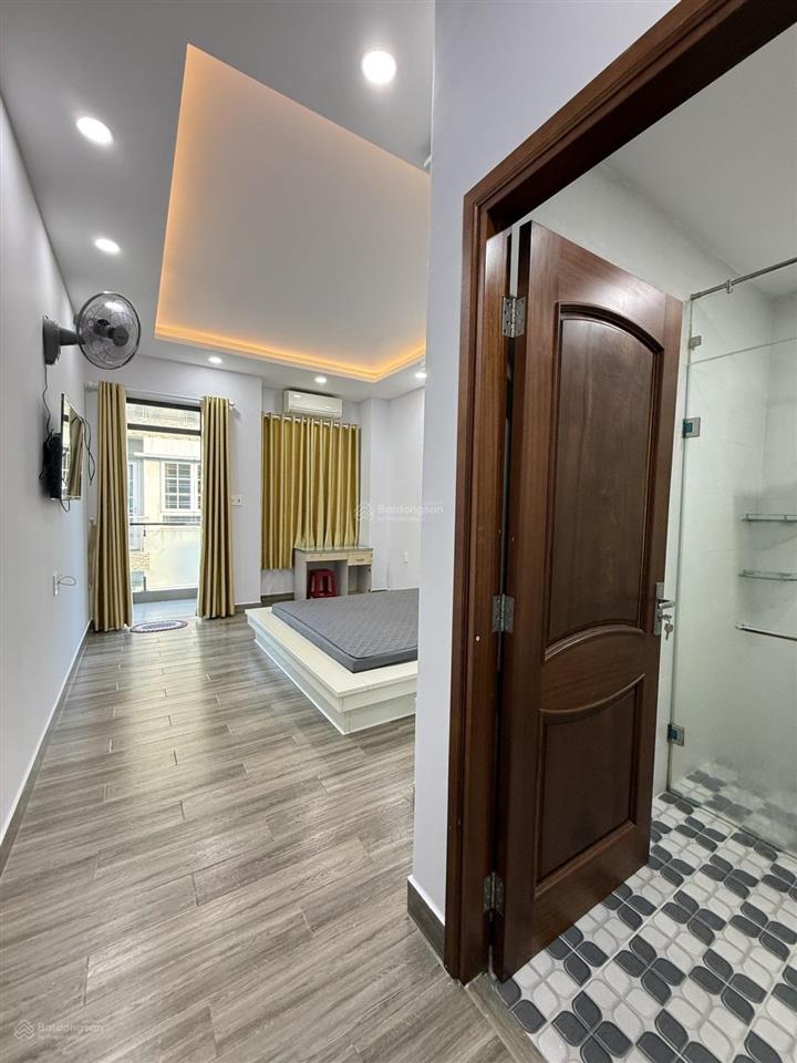 Nhà đẹp  ở ngay  đặng lộ  giáp quận 10  81m2  5tầng  6pn  giá 14,5tỷ  0949 351 *** mr toản