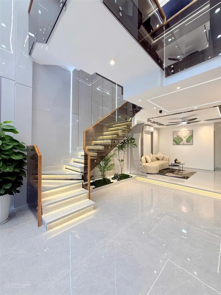 Nhà đẹp  gần metro 2  phan huy ích  60m2  ̀5tầng  giá 9,9tỷ   0949 351 *** mr toản