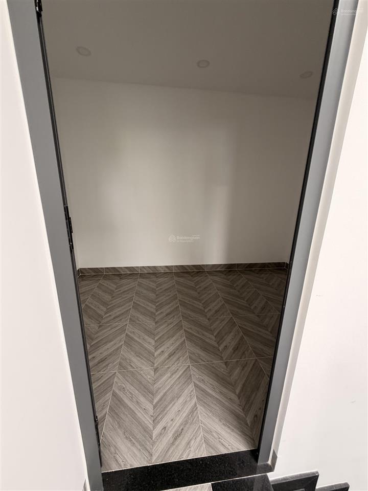 Bán np 4,2m tại hẻm 47, trường lưu, q9, 5,2 tỷ, 50,3m2 hàng hot