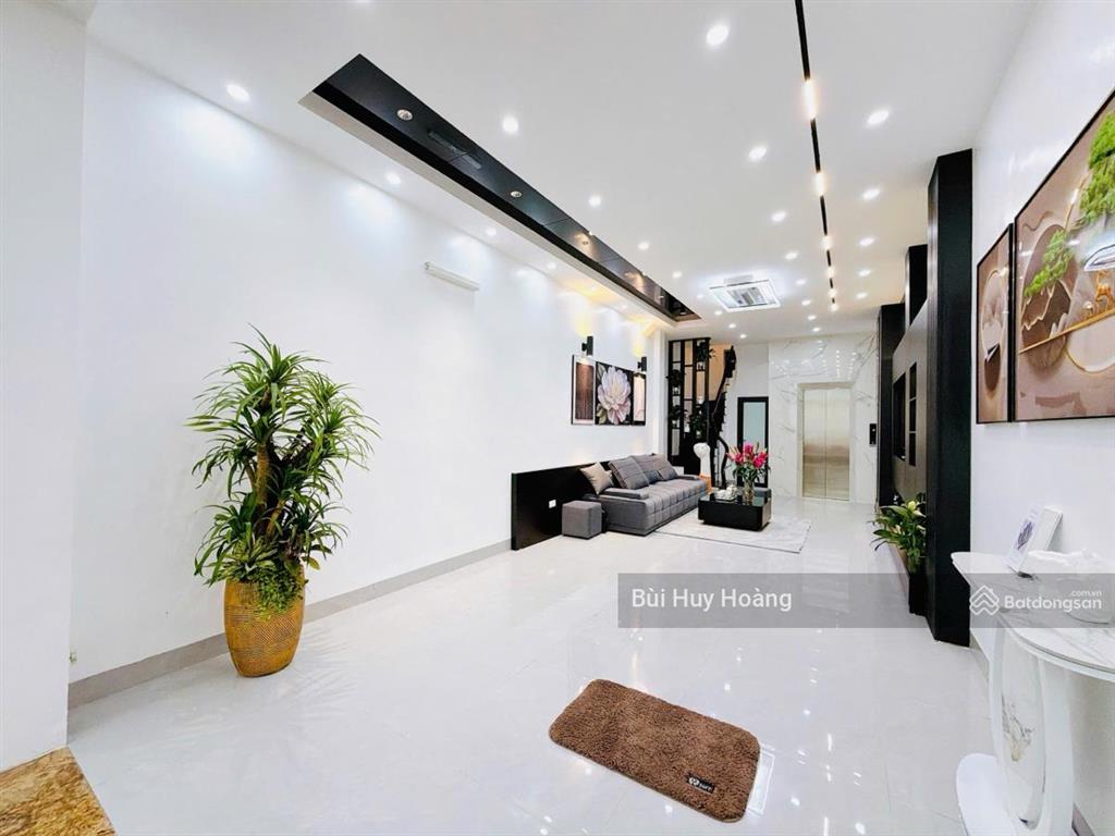 Phân lô  ô tô vào nhà  15m ra phố  5 tầng thang máy  50m2 chỉ 19,x tỷ  thanh xuân  ngã tư sở