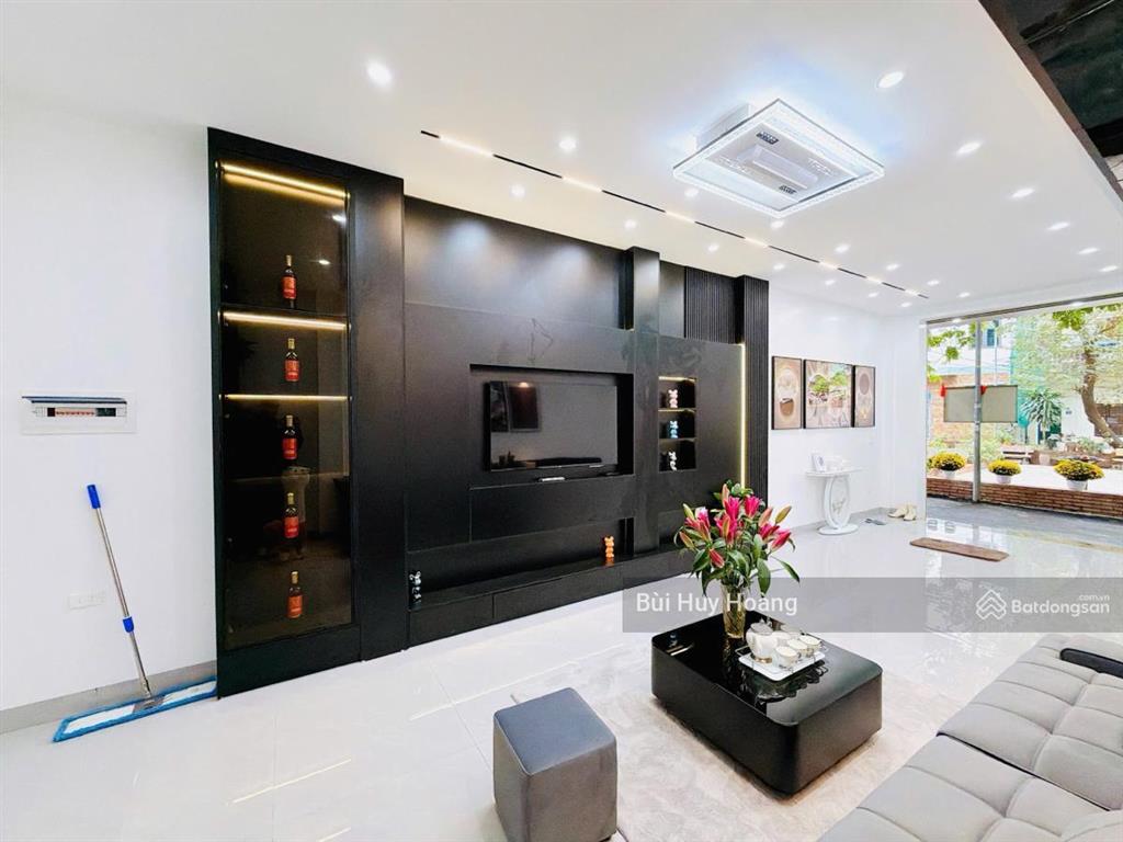 Phân lô  ô tô vào nhà  15m ra phố  5 tầng thang máy  50m2 chỉ 19,x tỷ  thanh xuân  ngã tư sở