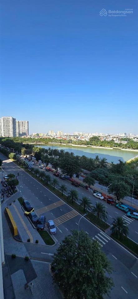 Bán gấp  cc cao cấp  smart city  masteri tòa a  2 ngủ 2 wc  60m2 chỉ 6,x tỷ  thương lượng