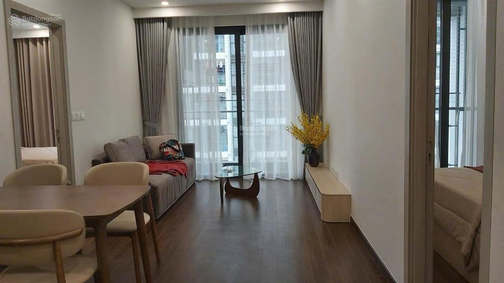 Bán gấp  cc cao cấp  smart city  masteri tòa a  2 ngủ 2 wc  60m2 chỉ 6,x tỷ  thương lượng