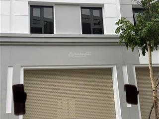 Cho thuê nhà liền kề thô tạ tt 39  40 kđt văn phú